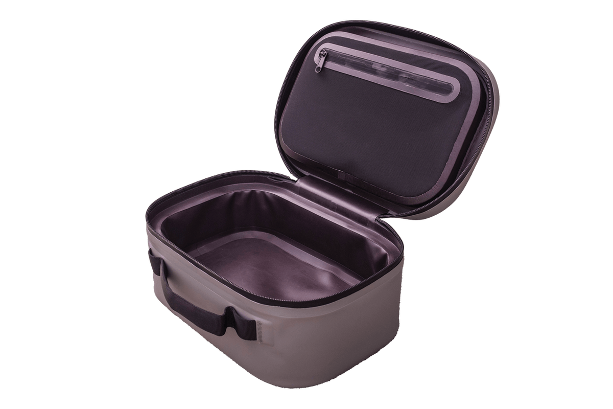 BACKCOUNTRY CLASS™ COOLER LUNCH BAG in charcoal gray with a black interior, zippered lid pocket and rigid insulated shape